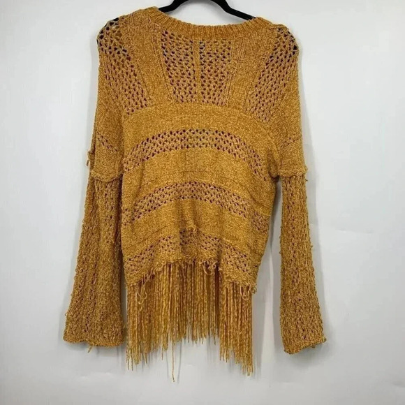 Rain + Rose Women's Chenille Mustard Fringe Long Sleeve Round Sweater Size S NWT - Picture 3 of 11